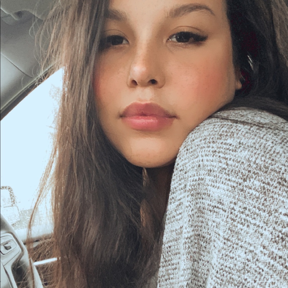 Meet your Posher, Jade